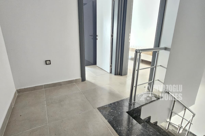 Image No.29-2 Bed Duplex for sale