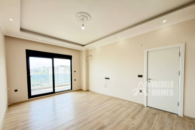 photo_5952054383216364843_w