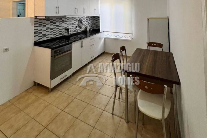 Image No.8-Appartement de 1 chambre à vendre à Oba