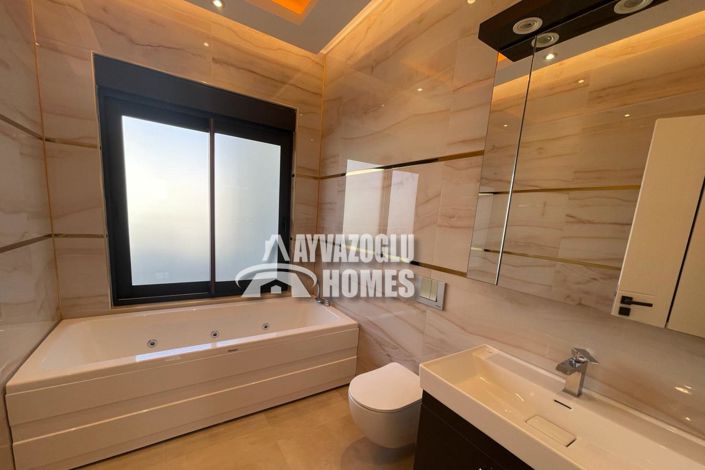Image No.22-2 Bed Apartment for sale