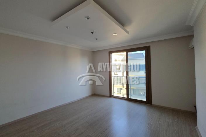 Image No.9-4 Bed Apartment for sale