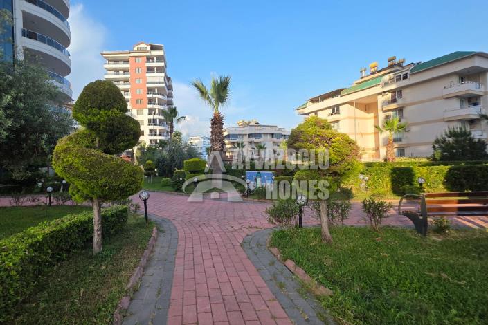Image No.18-4 Bed Apartment for sale