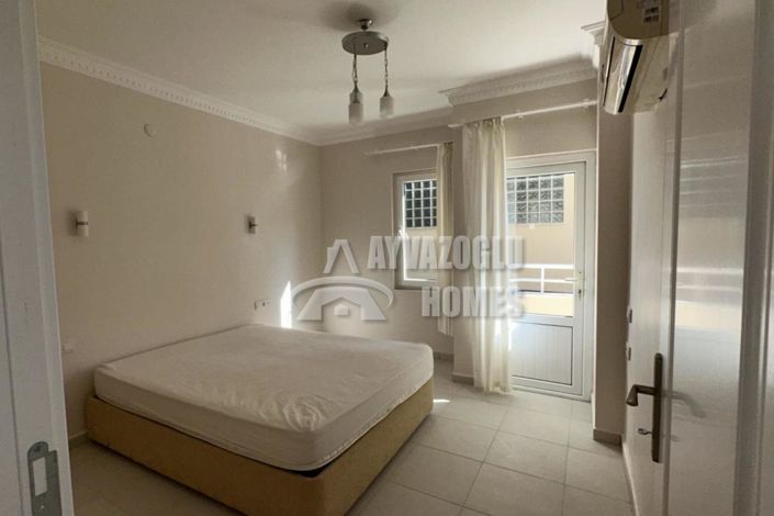 Image No.10-1 Bed Apartment for sale