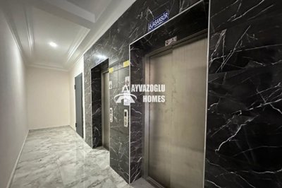 526613