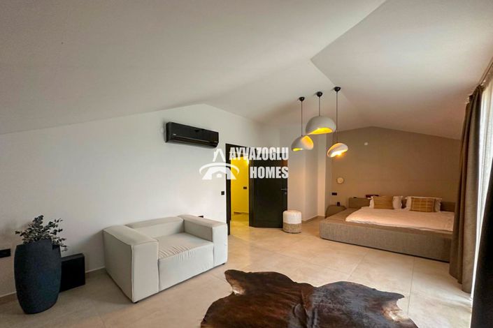 Image No.20-4 Bed Apartment for sale