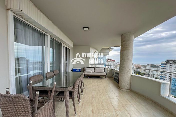Image No.27-4 Bed Apartment for sale