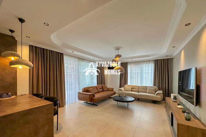 Image No.32-4 Bed Apartment for sale