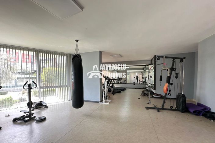 Image No.4-4 Bed Apartment for sale