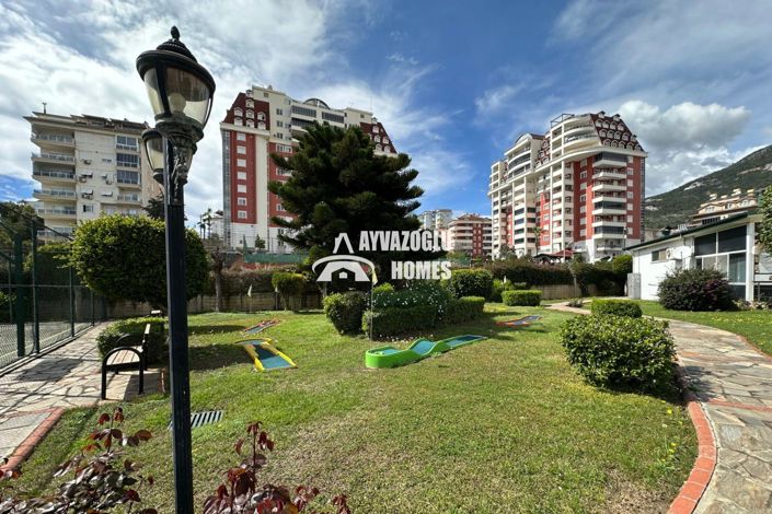 Image No.8-4 Bed Apartment for sale