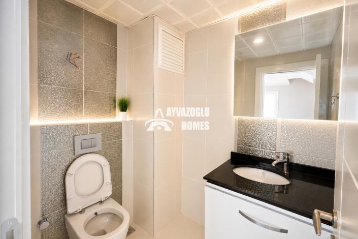 Image No.8-5 Bed Apartment for sale