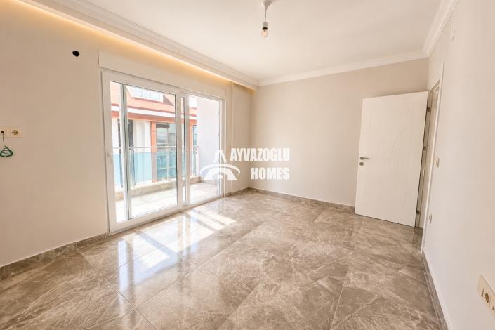 Image No.10-5 Bed Apartment for sale