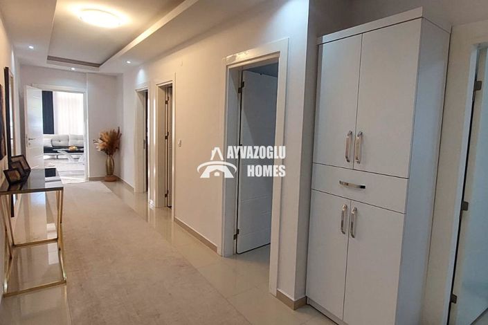 Image No.11-3 Bed Apartment for sale