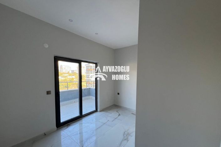 Image No.13-3 Bed Apartment for sale
