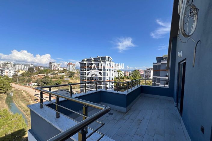 Image No.15-3 Bed Apartment for sale