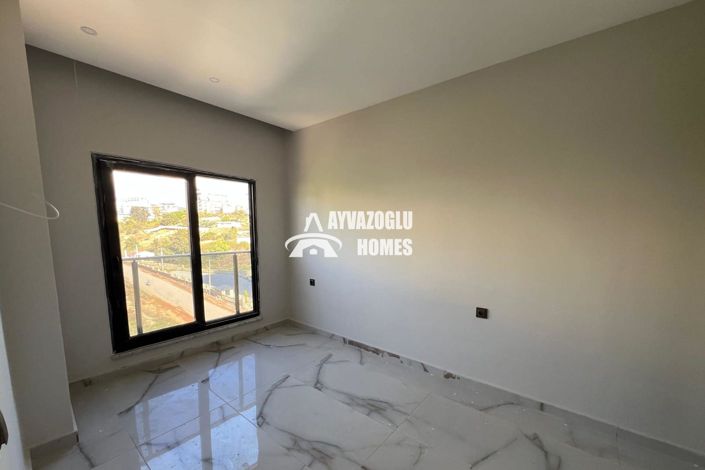 Image No.20-3 Bed Apartment for sale