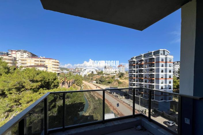 Image No.8-3 Bed Apartment for sale