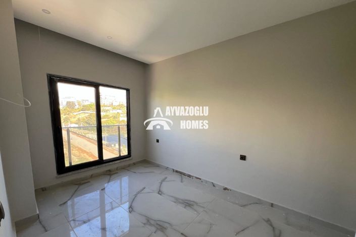 Image No.9-3 Bed Apartment for sale