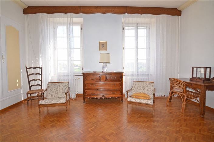 Image No.19-6 Bed House for sale