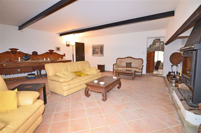 Image No.12-6 Bed House for sale