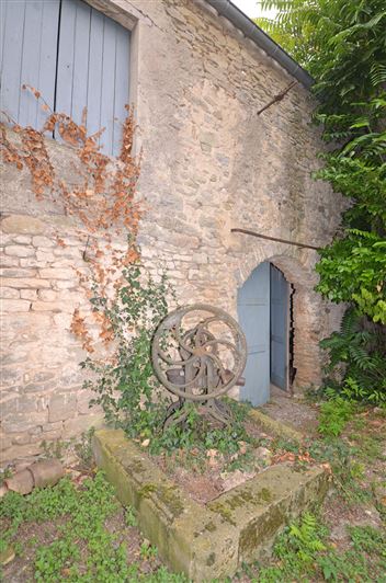 Image No.14-6 Bed House for sale