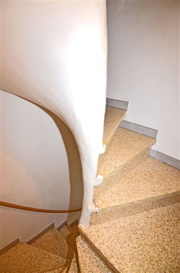 Image No.10-2 Bed House for sale