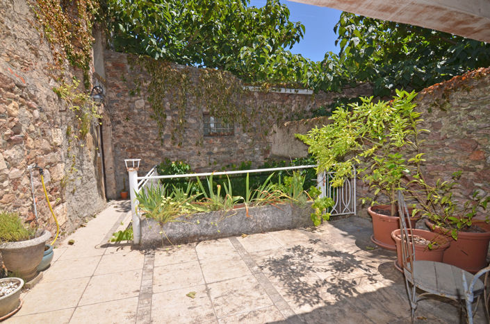 Image No.18-5 Bed House for sale