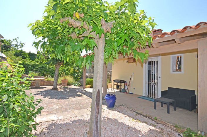 Image No.1-5 Bed Property for sale