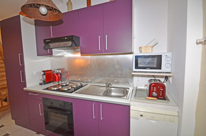 Image No.9-2 Bed House for sale