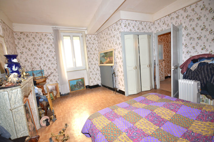 Image No.20-3 Bed House for sale