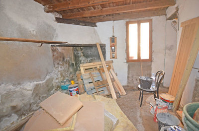 1368caespace1