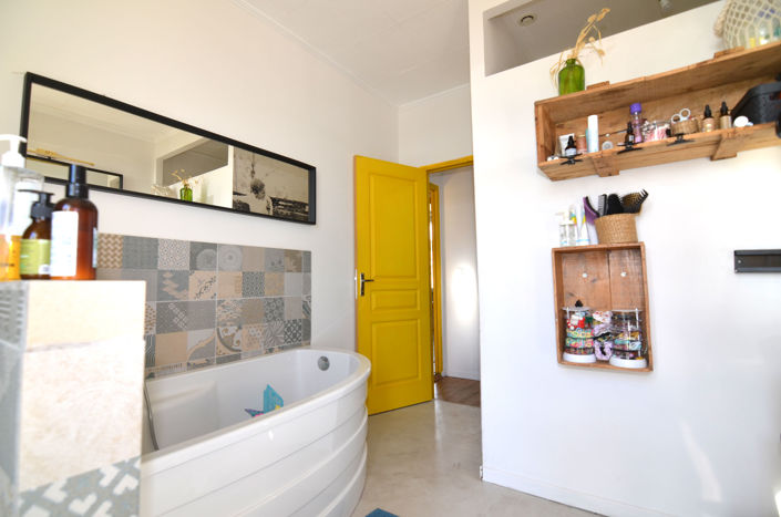 Image No.22-4 Bed House for sale