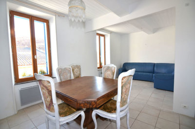 1373caopenplanlounge