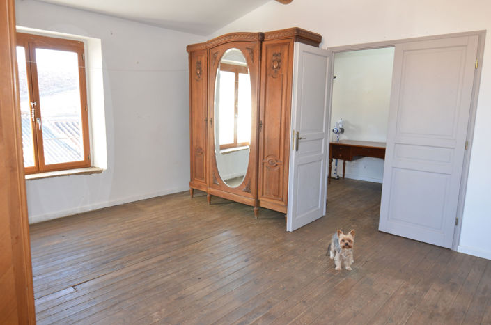 Image No.17-3 Bed House for sale