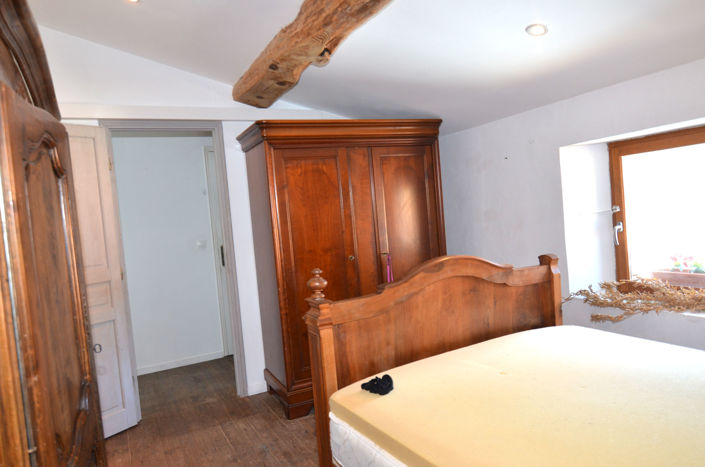 Image No.19-3 Bed House for sale