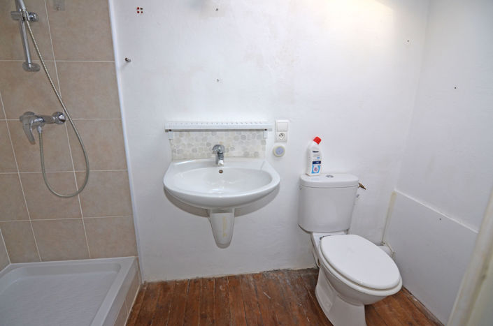 Image No.21-3 Bed House for sale