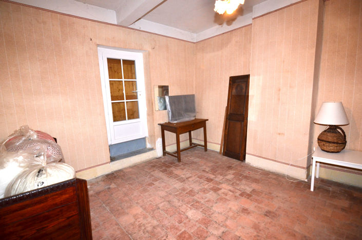 Image No.21-4 Bed House for sale