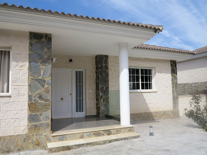 Image No.8-5 Bed Villa for sale