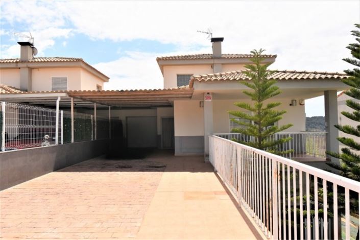 Image No.1-3 Bed Villa for sale