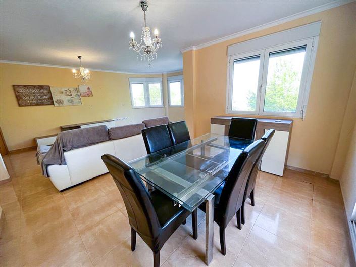 Image No.10-5 Bed Villa for sale