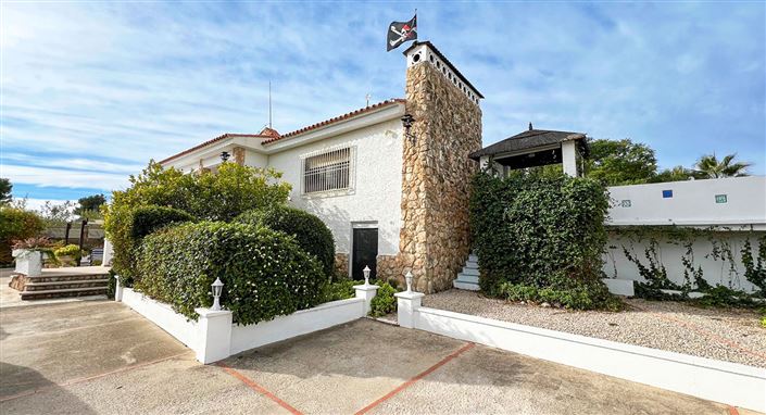 Image No.5-6 Bed Villa for sale