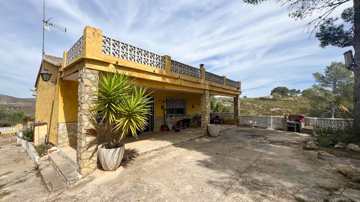 Image No.1-4 Bed Villa for sale
