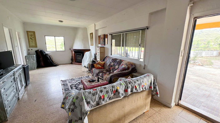 Image No.2-4 Bed Villa for sale