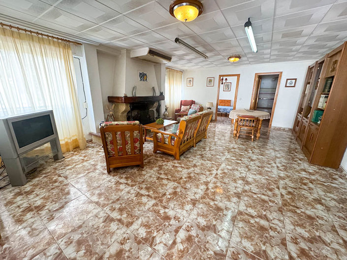 Image No.8-7 Bed Villa for sale