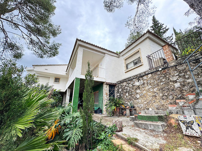 Image No.1-4 Bed Villa for sale