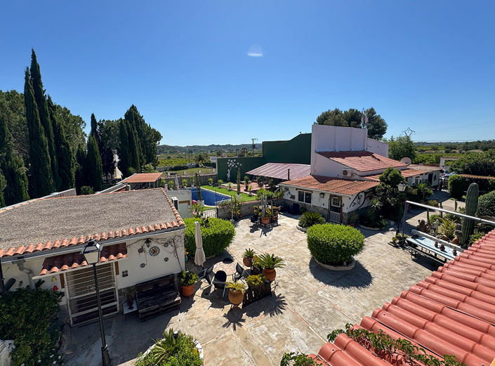 Image No.1-11 Bed Villa for sale