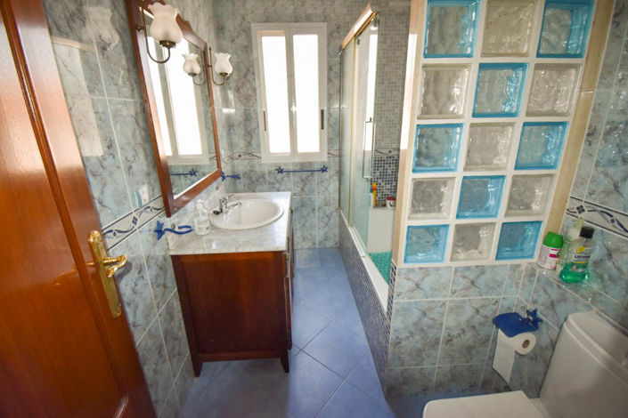 Image No.2-Villa de 5 chambres à vendre à Montroy