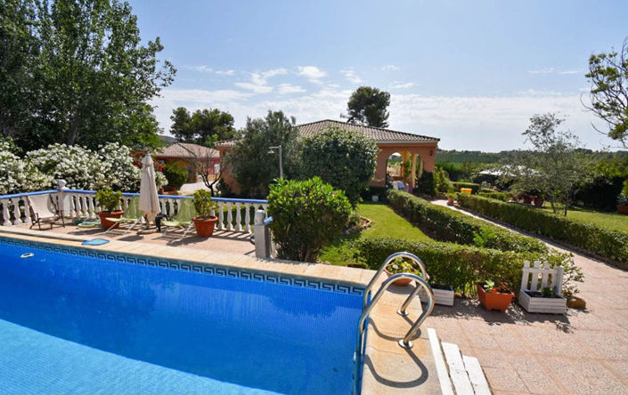 Image No.1-3 Bed Villa for sale