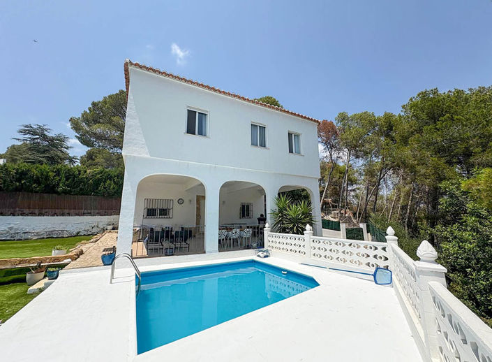 Image No.1-7 Bed Villa for sale