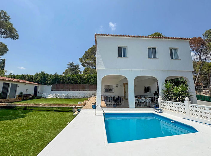 Image No.2-7 Bed Villa for sale