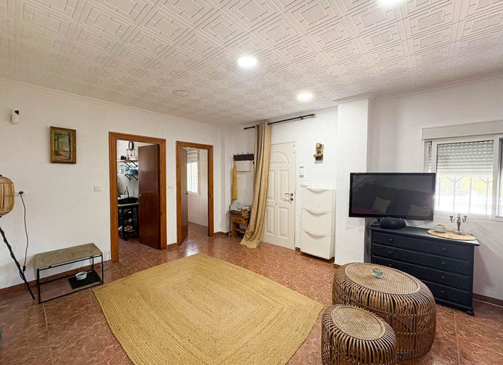 Image No.8-7 Bed Villa for sale